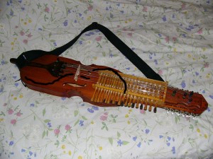 nyckelharpa_slipning